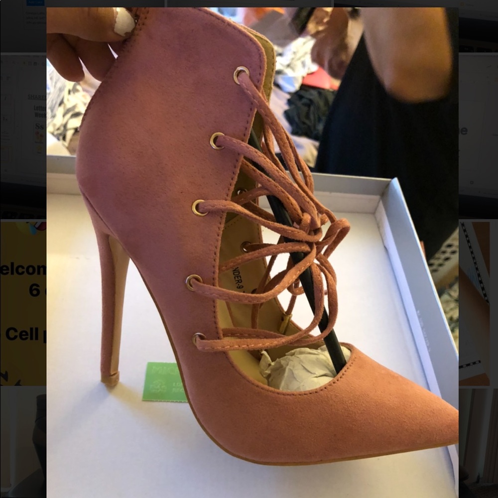 Mauve Heels